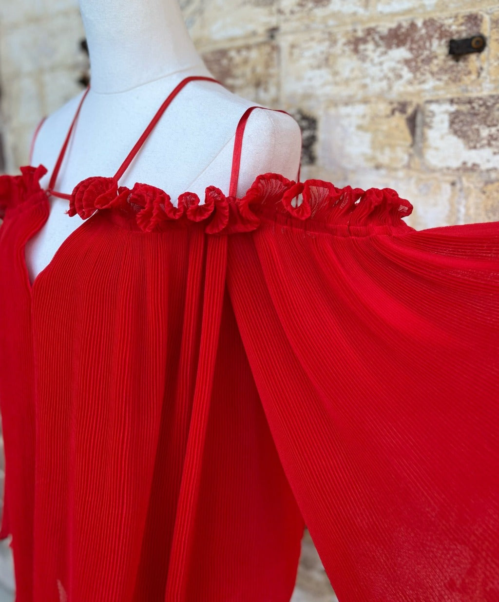 Red Alice McCall sleeve view