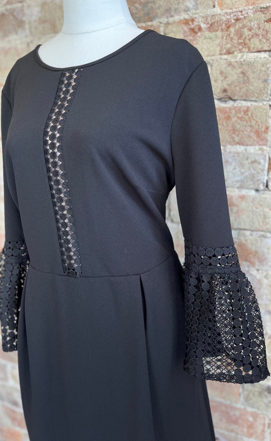 Ivanka Trump Black Dress (size US 14)