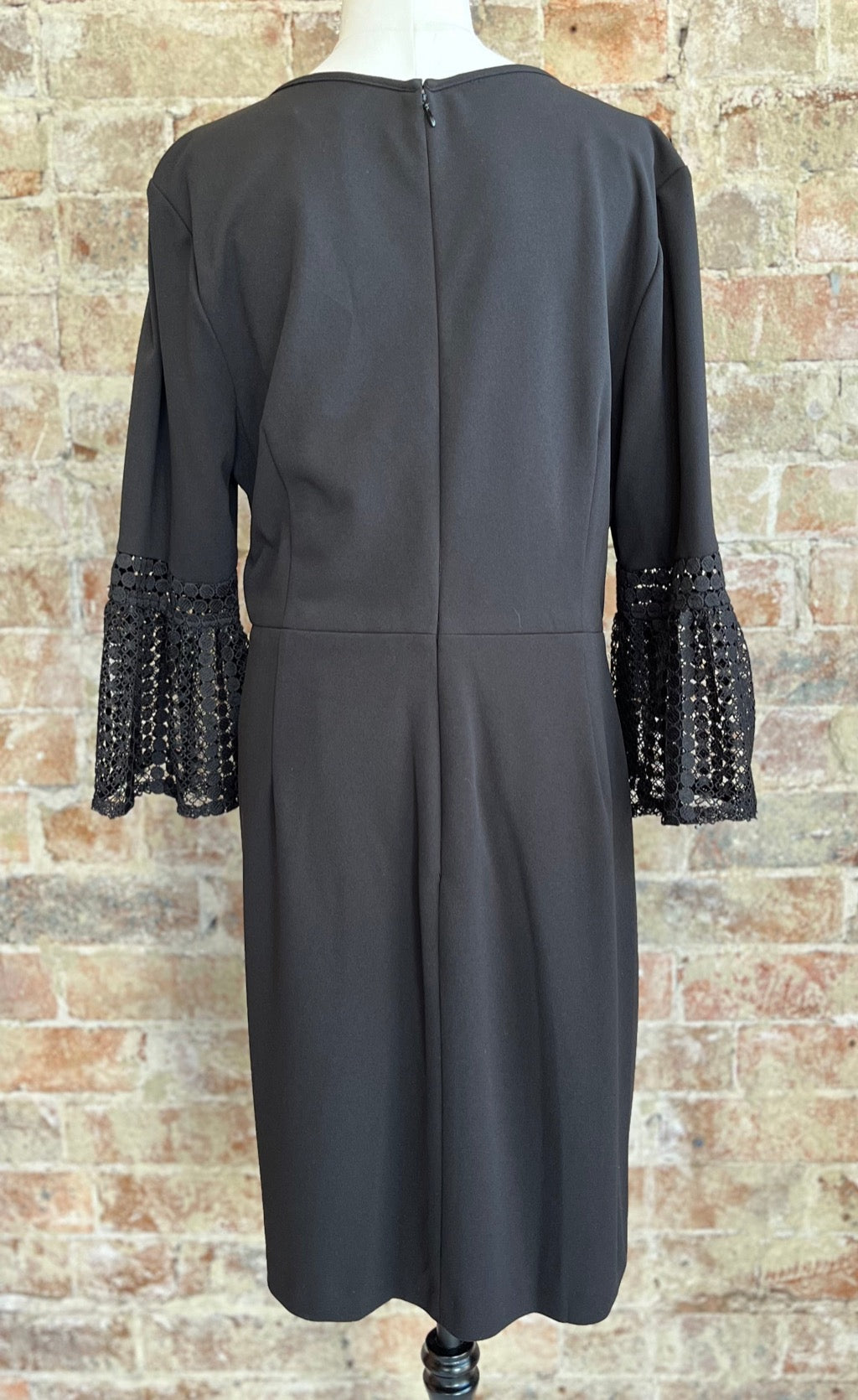 Ivanka Trump Black Dress (size US 14)