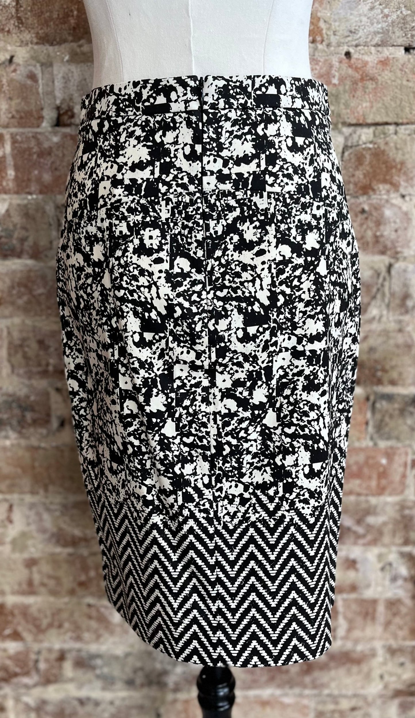 Veronika Maine Geometrical Skirt