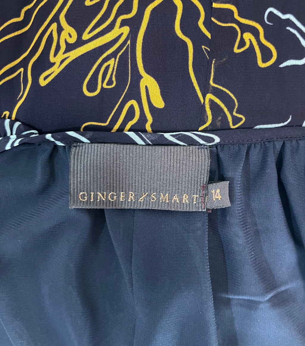 Ginger & Smart label
